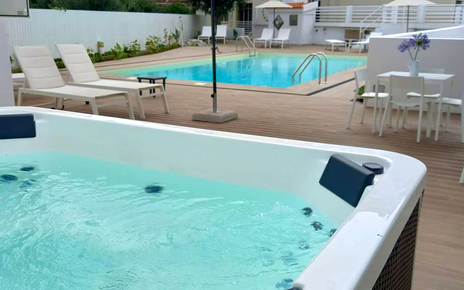 Jacuzzi & swimming pool area Hotel Pantanha Caldas da Felgueira