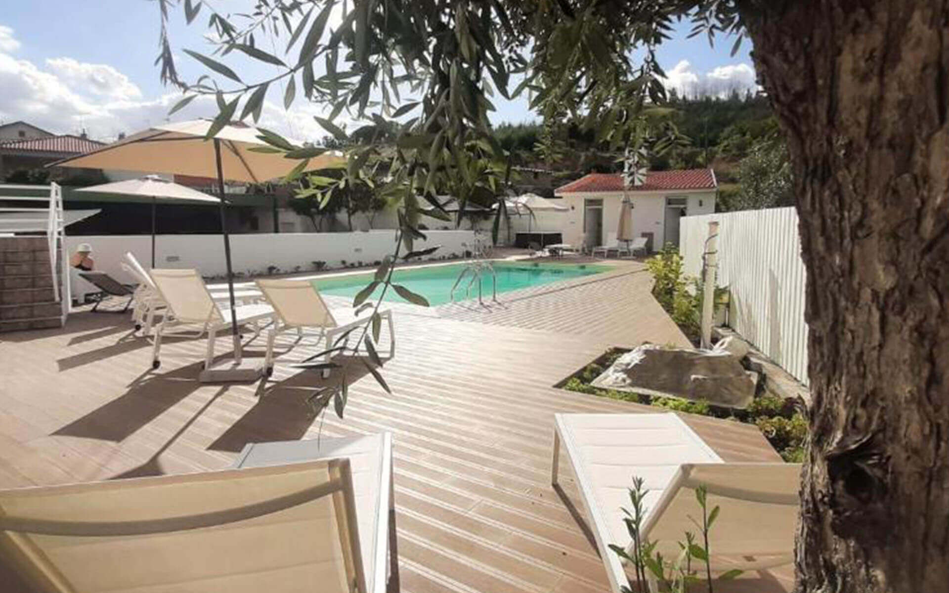 Swimming pool and leisure area Hotel Pantanha Caldas da Felgueira